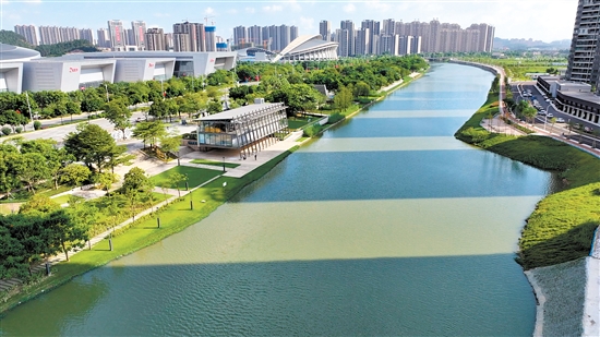 位于濱江新區(qū)段的棠下天沙河“一河兩岸”碧道近2公里。