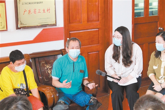 吳騰信參加無(wú)障礙環(huán)境建設(shè)法立法調(diào)研活動(dòng)并提出意見(jiàn)。