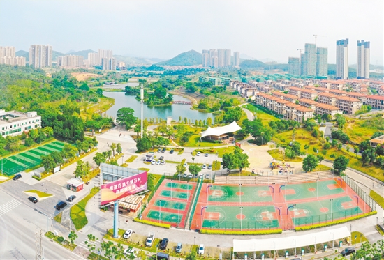 鶴山市共和鎮(zhèn)美麗圩鎮(zhèn)建設(shè)成效顯著。
