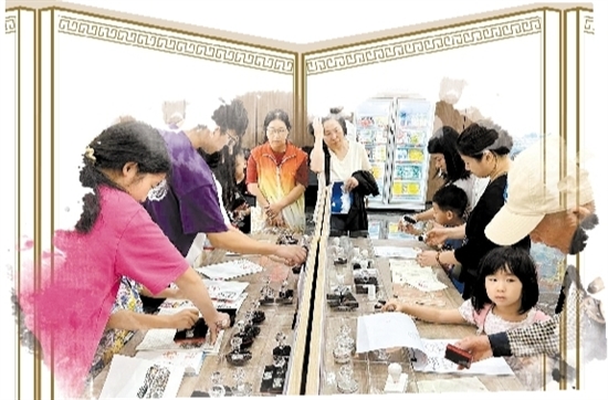 “蓋章打卡式旅游”成為市民新玩法。