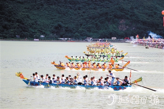據(jù)史料記載，下川島海上龍舟賽已有115年歷史。