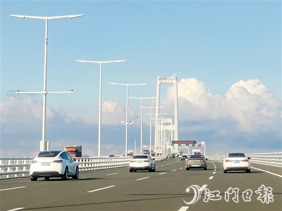 深中通道縮短了深圳與江海之間的物理距離，也拉近了兩地市民的心理聯(lián)系。