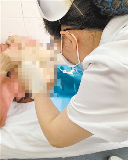 腹膜透析名醫(yī)護(hù)士團(tuán)隊工作室