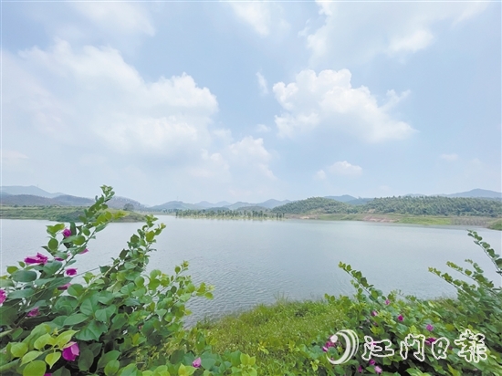 源林投資（廣東）有限公司投資以宅梧鎮(zhèn)青年水庫為依托，打造源林生態(tài)樂園項(xiàng)目。