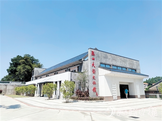 陳山村深入挖掘獨(dú)有文化資源，加快打造鐵夫故里品牌。圖為陳山火龍文化館。
