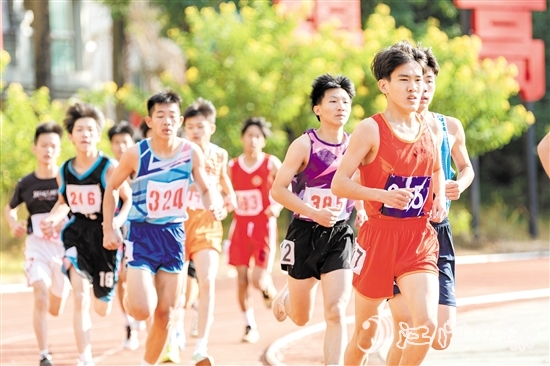 運(yùn)動(dòng)員們賽出風(fēng)格、賽出水平。