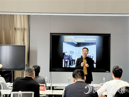 網(wǎng)絡營銷實戰(zhàn)專家石建鵬助力江門企業(yè)家打造好個人IP。