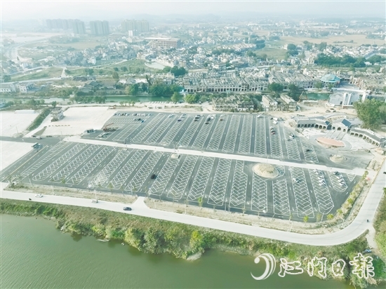 兩個停車場項目將為游客提供5500個停車位，有效緩解景區(qū)“停車難”。