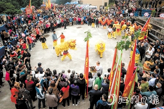 燒炮廟會(huì)是傳統(tǒng)民俗活動(dòng)，往年燒炮廟會(huì)活動(dòng)現(xiàn)場(chǎng)人氣高漲。