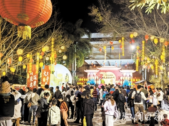 春節(jié)假期，恩平市各大景區(qū)推出了豐富多彩的活動，吸引了大批游客。
