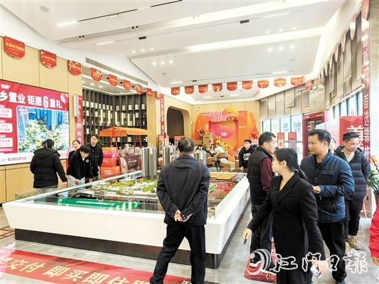 春節(jié)假期，海內(nèi)外游子紛紛回到恩平過(guò)年，給房地產(chǎn)行業(yè)帶來(lái)了銷售“黃金期”。
