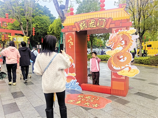 活動(dòng)特意設(shè)置了多個(gè)充滿吉祥寓意的打卡點(diǎn)。