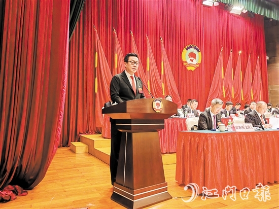 新會區(qū)政協(xié)香港聯(lián)絡(luò)組代表利承武。