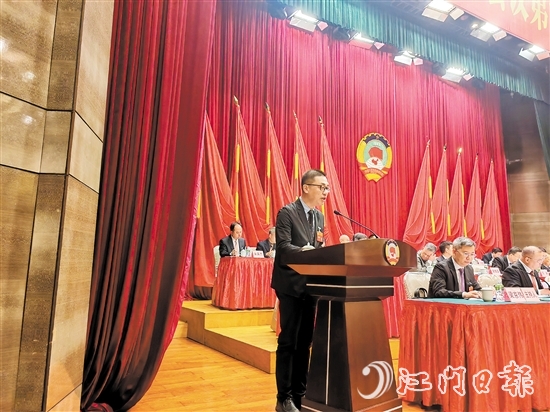 民盟新會區(qū)委員會代表王旭強。