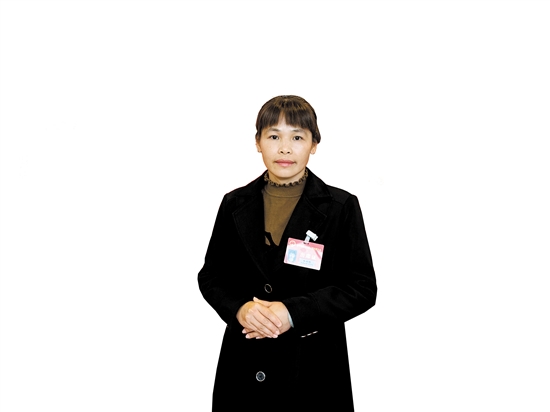 開平市人大代表，蒼城鎮(zhèn)大羅村黨總支書記、村委會(huì)主任林幼瓊