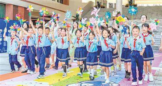 今年，江海區(qū)將全力構建高質(zhì)量教育體系，推動區(qū)域教育優(yōu)質(zhì)均衡發(fā)展。