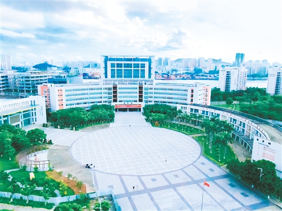 位于“中國僑都”江門西江之濱的江門職院，正在扎實(shí)推進(jìn)省域高水平高職院校建設(shè)。