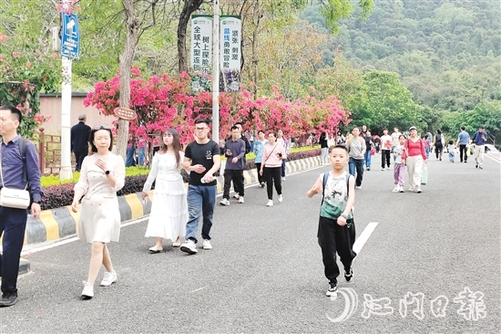 大雁山風(fēng)景區(qū)成為市民游客踏青郊游的好去處。