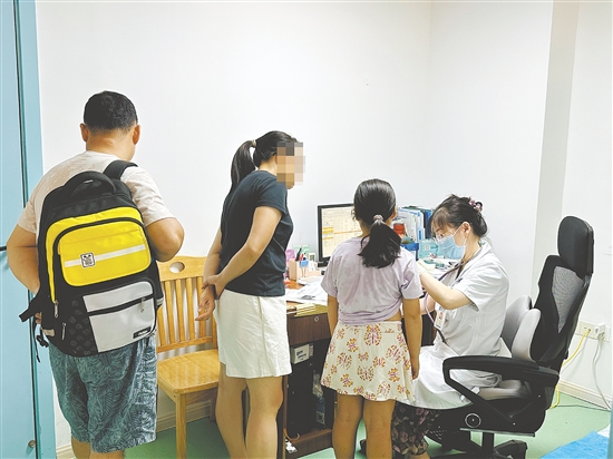 許多家長十分關(guān)心孩子的身高。