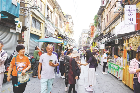 長堤歷史文化街區(qū)很有歷史底蘊(yùn)，成為不少劇組取景的地點(diǎn)。