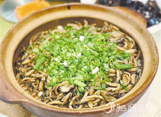 團體標準對臺山黃鱔飯的制作工藝、原材料選擇及質(zhì)量要求作出明確規(guī)定。