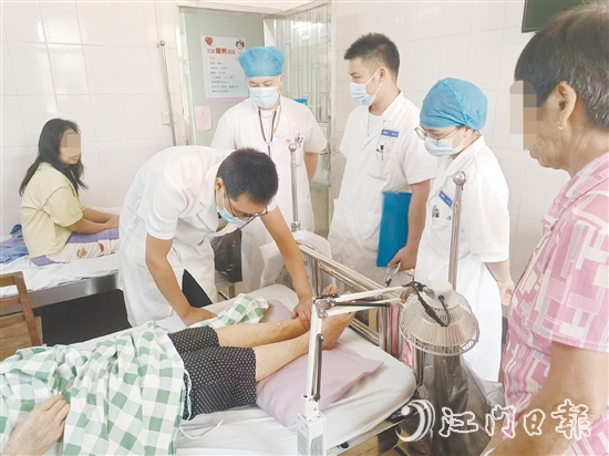 水步鎮(zhèn)衛(wèi)生院全力提升醫(yī)療服務(wù)水平，讓群眾在家門口就能享受三甲醫(yī)院專家的診療服務(wù)。