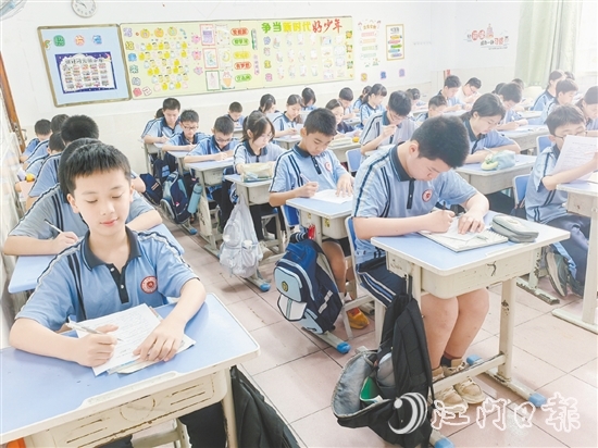 振華學(xué)校舉辦的讀書月活動(dòng)，以“趣味競賽”的方式，幫助學(xué)生檢驗(yàn)學(xué)習(xí)成果。