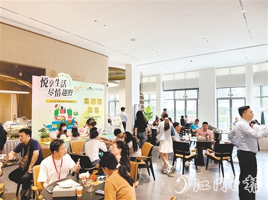 “五一”假期江海區(qū)房地產(chǎn)市場人氣火爆。圖為江發(fā)悅璟苑項(xiàng)目。