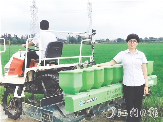 開平市永暉農(nóng)機(jī)專業(yè)合作社聯(lián)合社理事長(zhǎng)陳小云