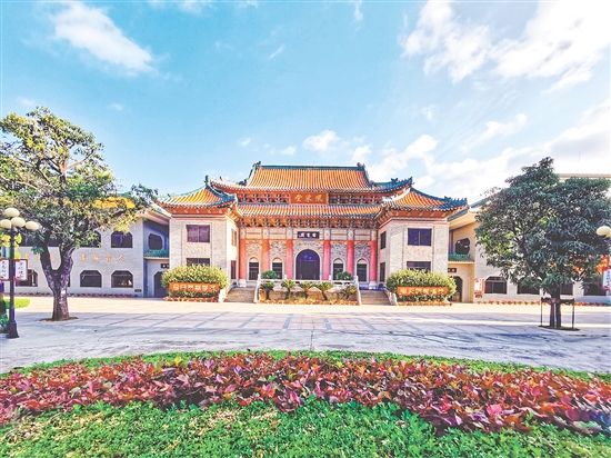 新會一中構(gòu)建起“文化傳承+素質(zhì)教育+資源整合”文明創(chuàng)建體系。