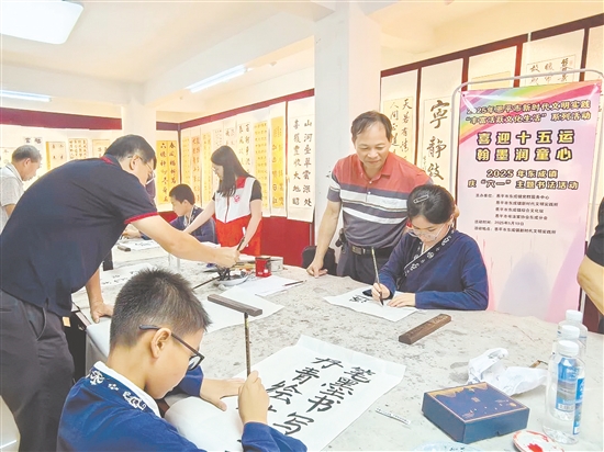 恩平市東成鎮(zhèn)新時(shí)代文明實(shí)踐所開(kāi)展“喜迎十五運(yùn)
