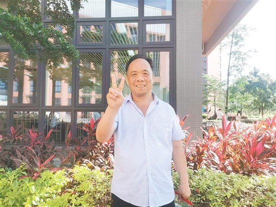 60歲的盧澤安順利完成了他人生中的第二次高考。