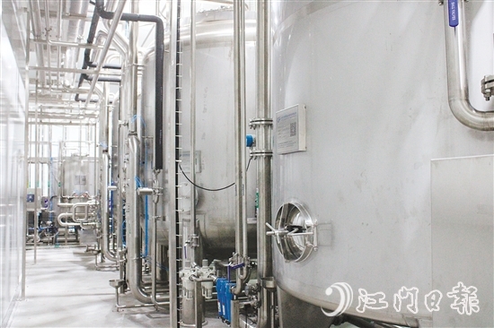 廣東恩州山泉水有限公司是首家入駐江門水都產(chǎn)業(yè)園的水企。