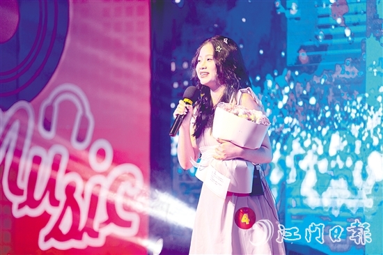 參賽選手深情演繹，展現(xiàn)了勞動(dòng)者風(fēng)采。