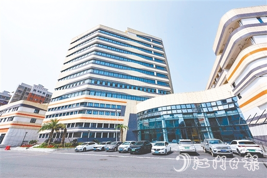 共和鎮(zhèn)新建的鶴山工業(yè)城養(yǎng)老服務(wù)中心。