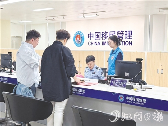 “綠色通道”為群眾辦事提供方便。