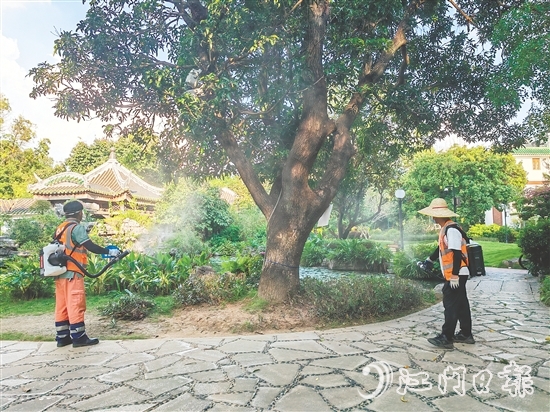 盆趣園及周邊核心區(qū)域每天開(kāi)展2輪消殺作業(yè)。
