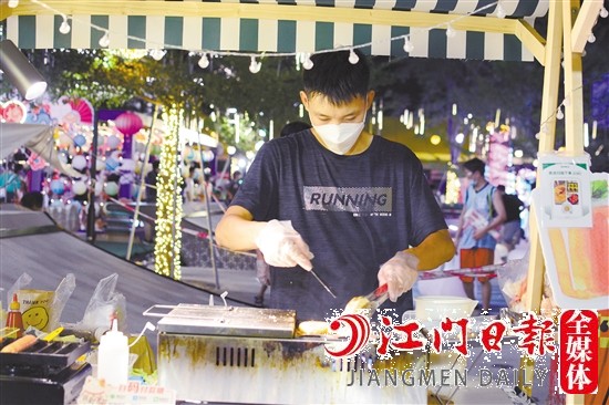 市集成了年輕人創(chuàng)業(yè)的平臺(tái)。