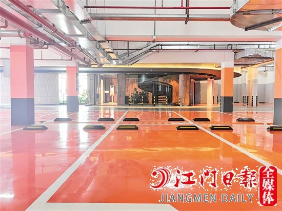 海悅東晟的“愛馬仕橙”地下車庫。