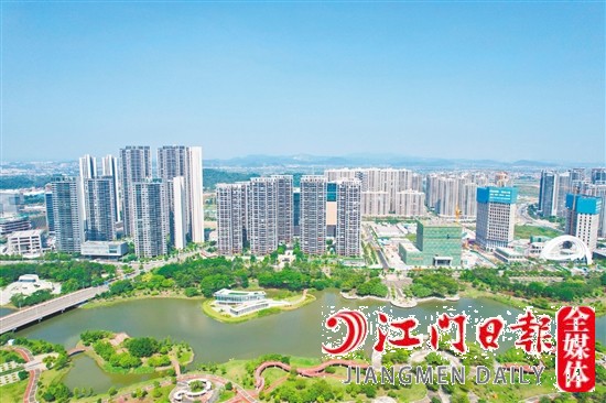 今年上半年我市房地產(chǎn)業(yè)呈高質(zhì)量發(fā)展態(tài)勢。