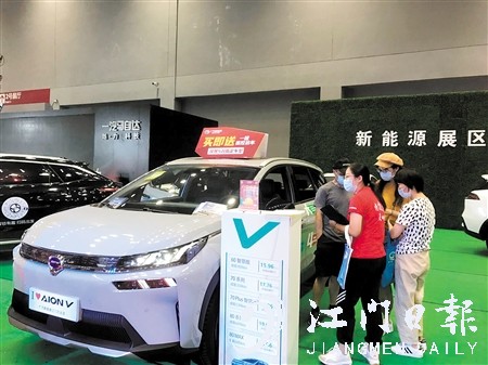 業(yè)內(nèi)人士建議，想買(mǎi)車(chē)的消費(fèi)者盡早下訂。