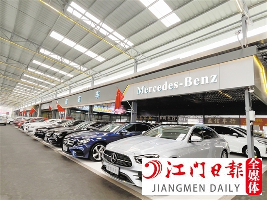 政策出臺(tái)后，不少二手豪車應(yīng)聲降價(jià)。