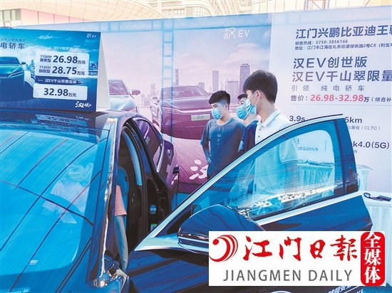 新能源汽車電池是消費(fèi)者關(guān)注重點(diǎn)之一。