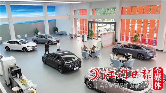 新車(chē)的漲價(jià)，讓二手新能源汽車(chē)“吃香”。