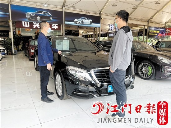 新車價格上漲，讓消費者把目光投向二手車。