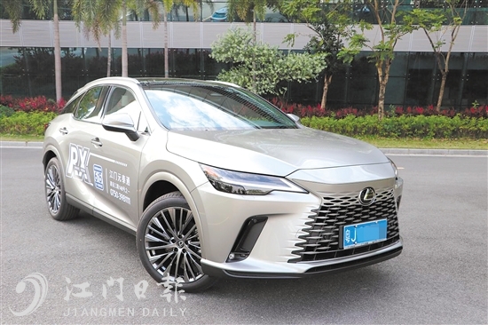 全新RX是第5代車型。