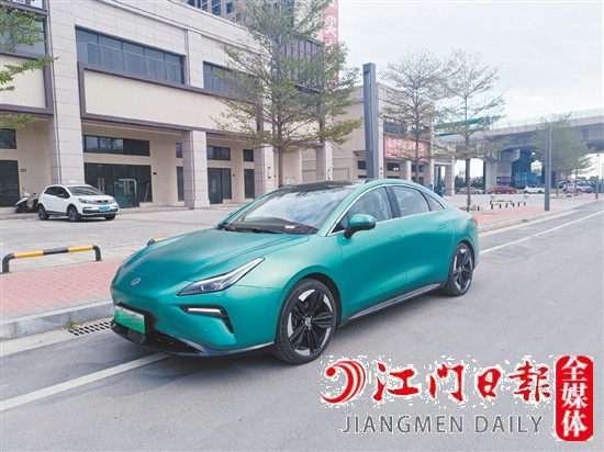 合創(chuàng)A06外觀時(shí)尚動(dòng)感。