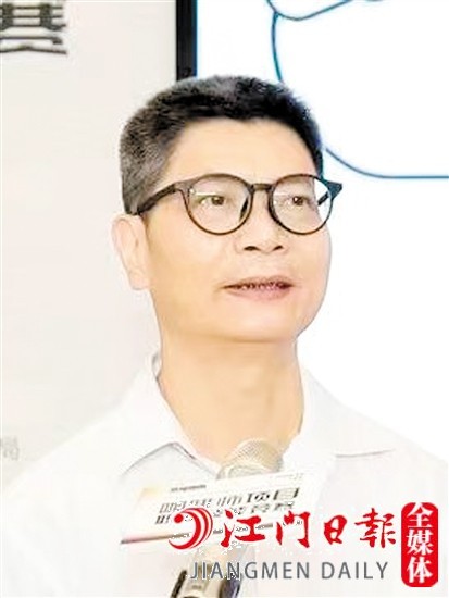 江門市商務(wù)局黨組成員、二級調(diào)研員李漢高
