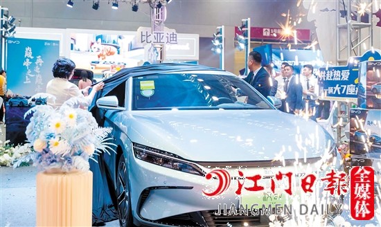 現場亮相的新能源汽車多。