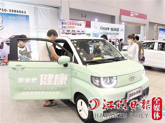 新能源汽車越來越受消費(fèi)者青睞。